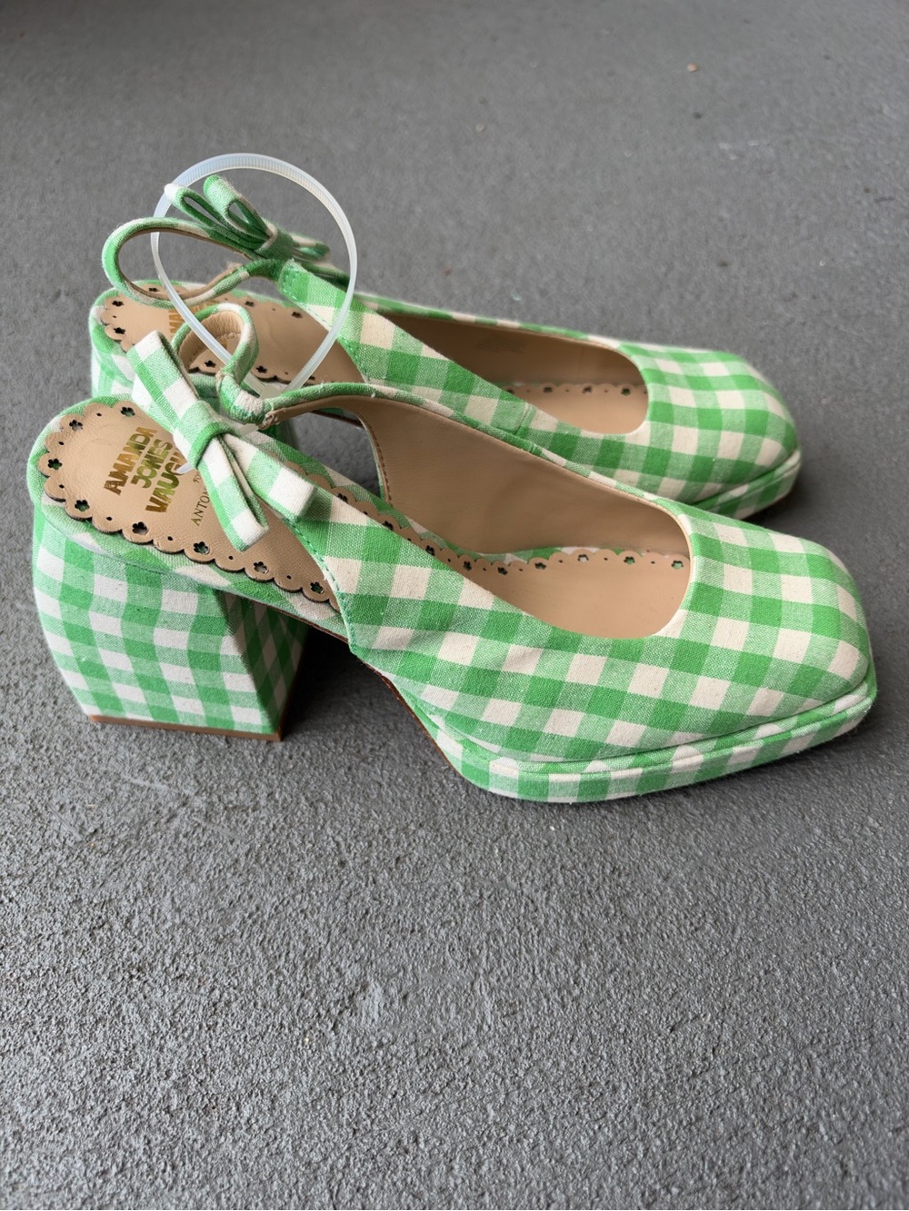 Antonio Melani x Amanda Jones Vaughan Penny Gingham Block Heel Slingback Pump 8 - Picture 10 of 14